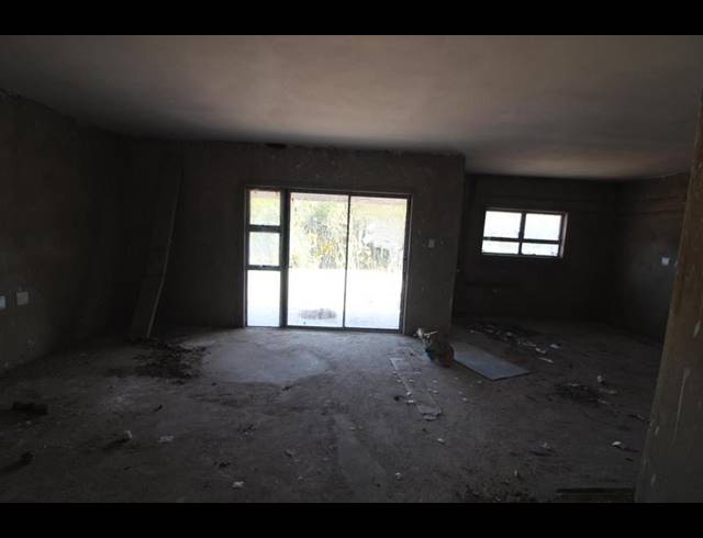 3 BEDROOM APARTMENT FOR SALE IN MALVERN